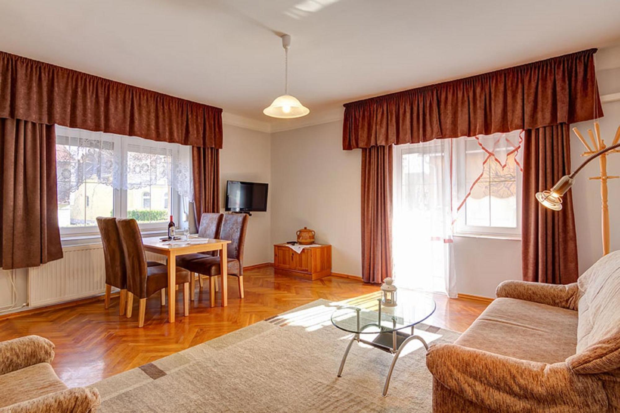 Andrea I Balaton Apartment