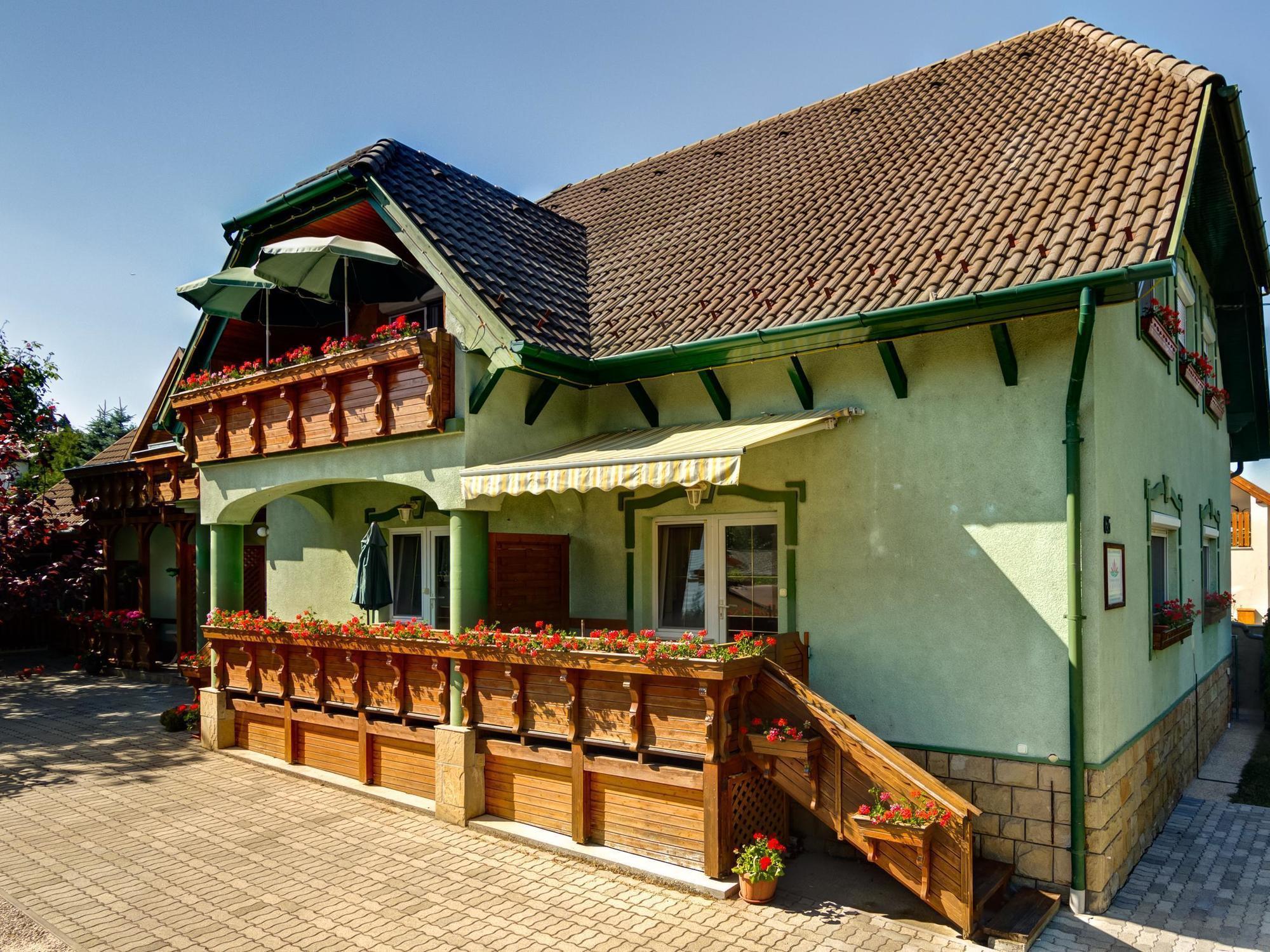 Andrea I Balaton Hévíz